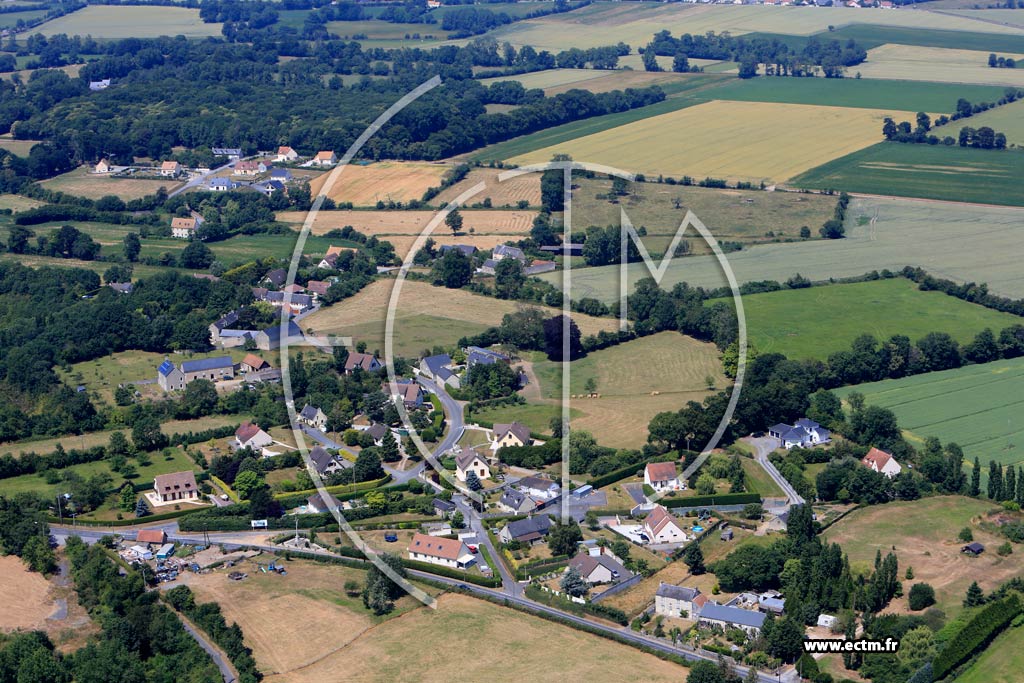 Photo arienne de Esquay-sur-Seulles (Le Calvaire)