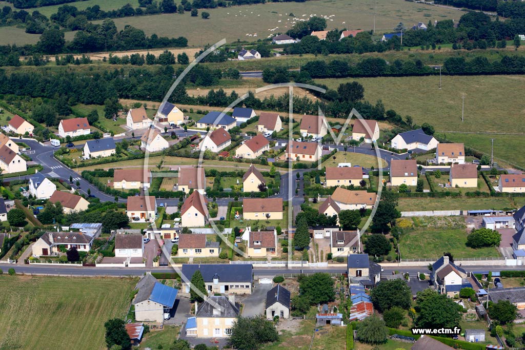 Photo arienne de Noyers-Bocage