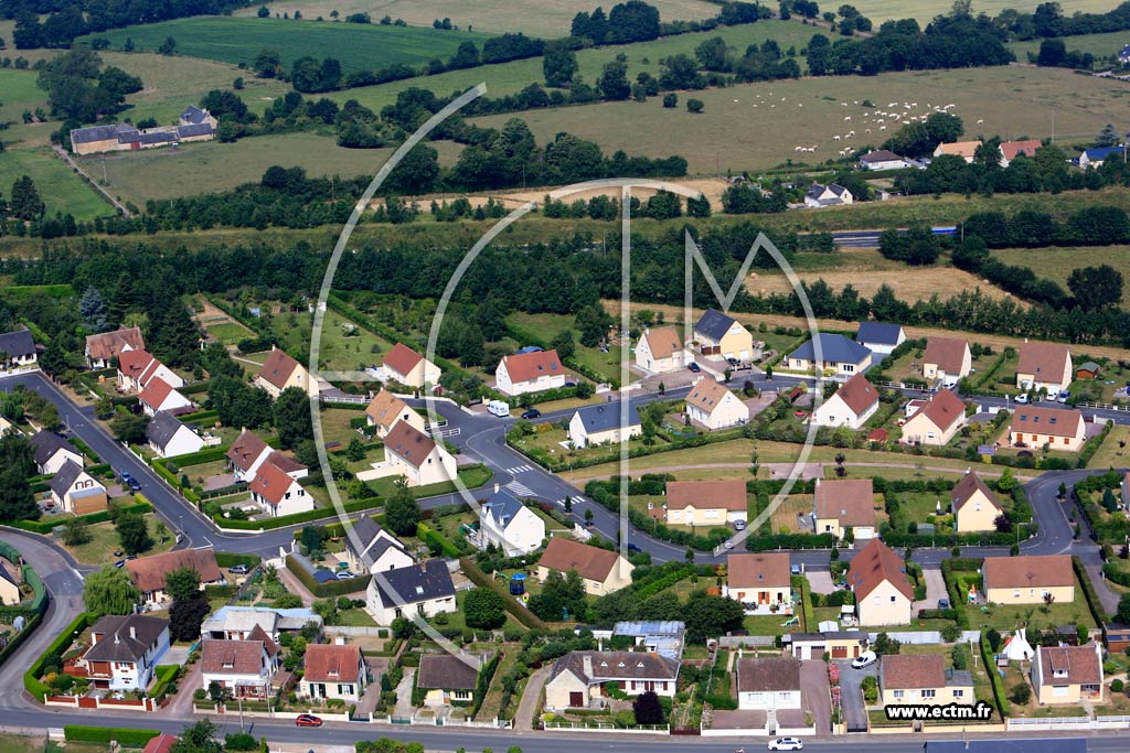 Photo arienne de Noyers-Bocage