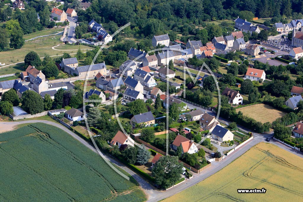 Photo arienne de Rots (Quartier de l'Eglise)