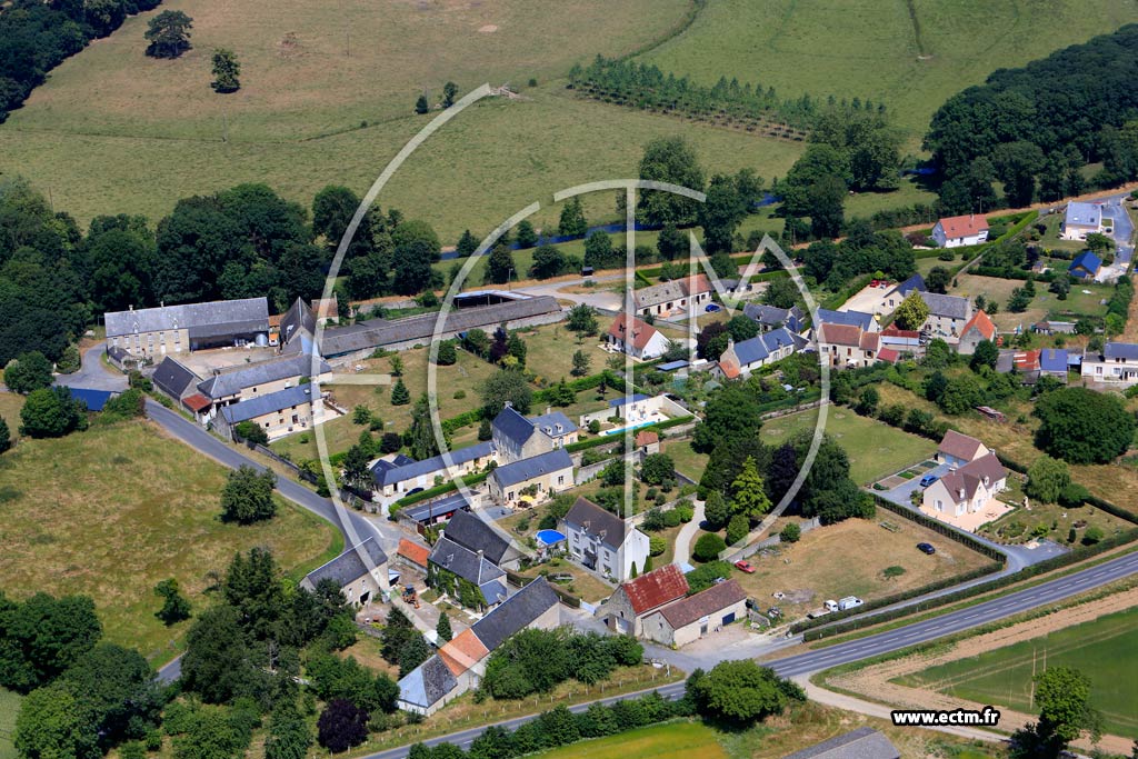 Photo arienne de Vaux-sur-Seulles (Vaussieux)