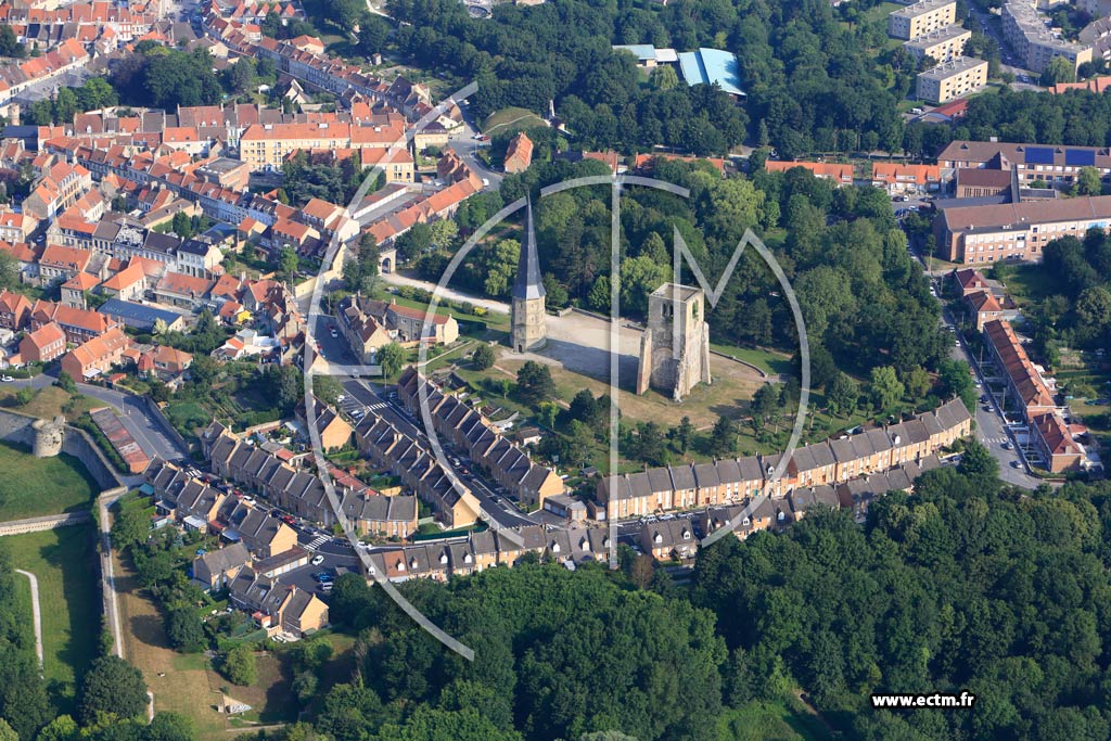 Photo arienne de Bergues (Quartier Saint-Winoc)