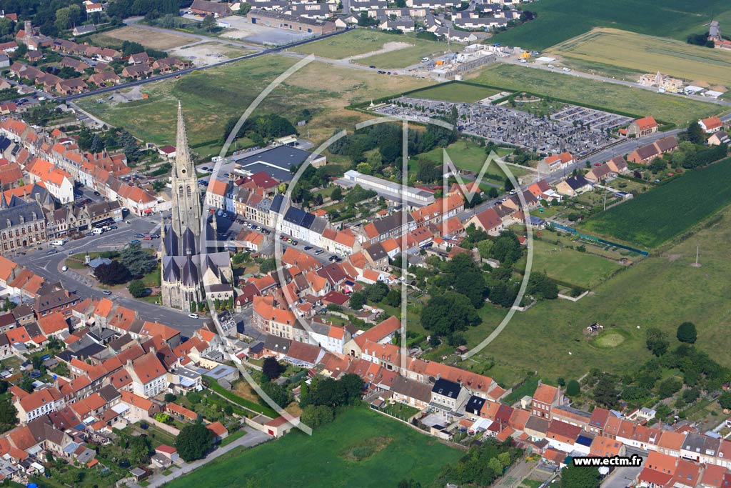 Photo arienne de Hondschoote (Quartier de l'Eglise)