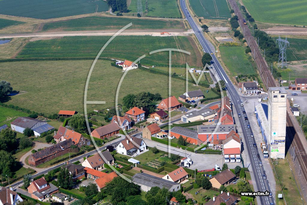 Photo arienne de Ebblinghem (Quartier du Centre)