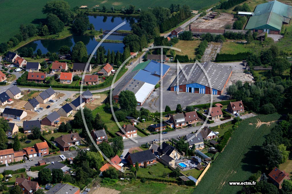 Photo arienne de Herzeele (Le Thiauw)