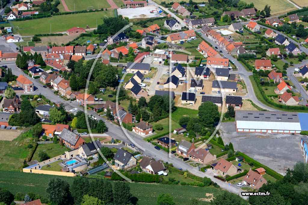 Photo arienne de Herzeele (Le Thiauw)