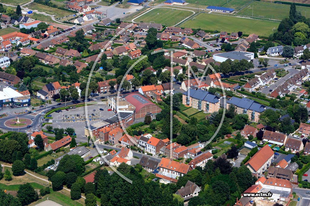 Photo arienne de Saint-Martin-au-Lart (Quartier de la Mairie)