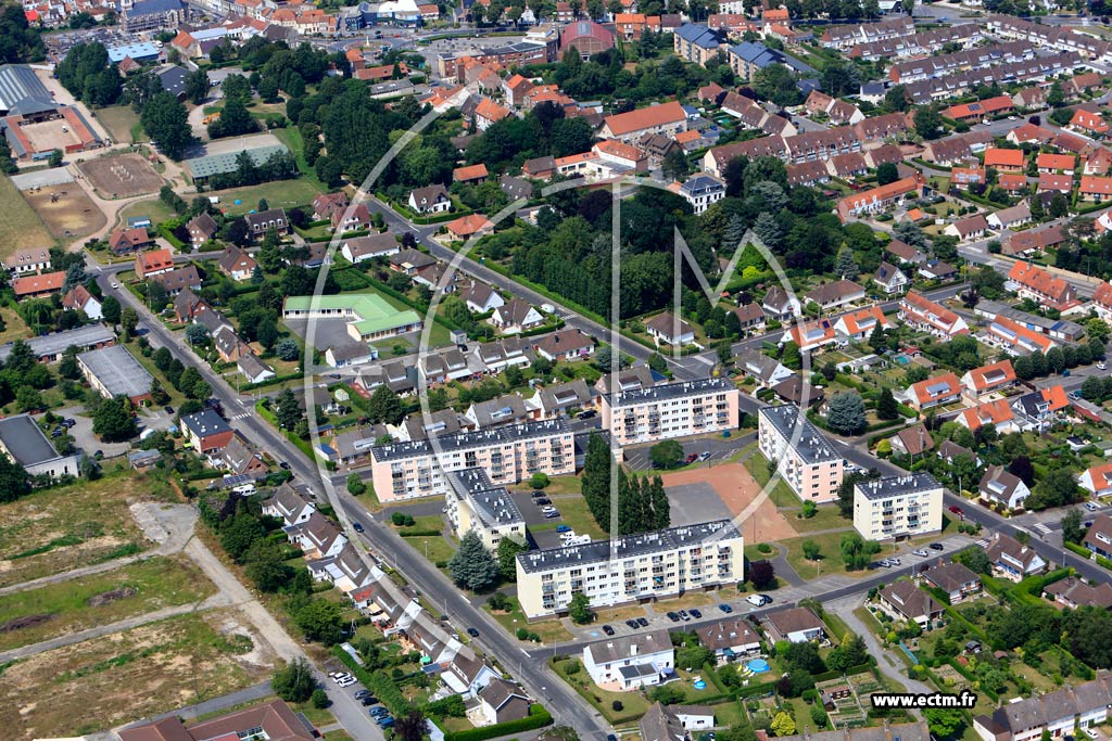 Photo arienne de Saint-Martin-au-Lart (Quartier de la Rue du Capitaine Revel)