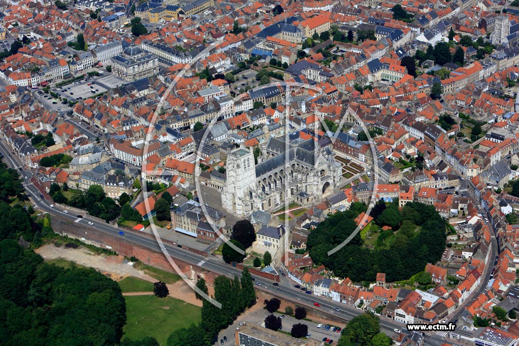 Photo arienne de Saint-Omer (Quartier de la Cathdrale)