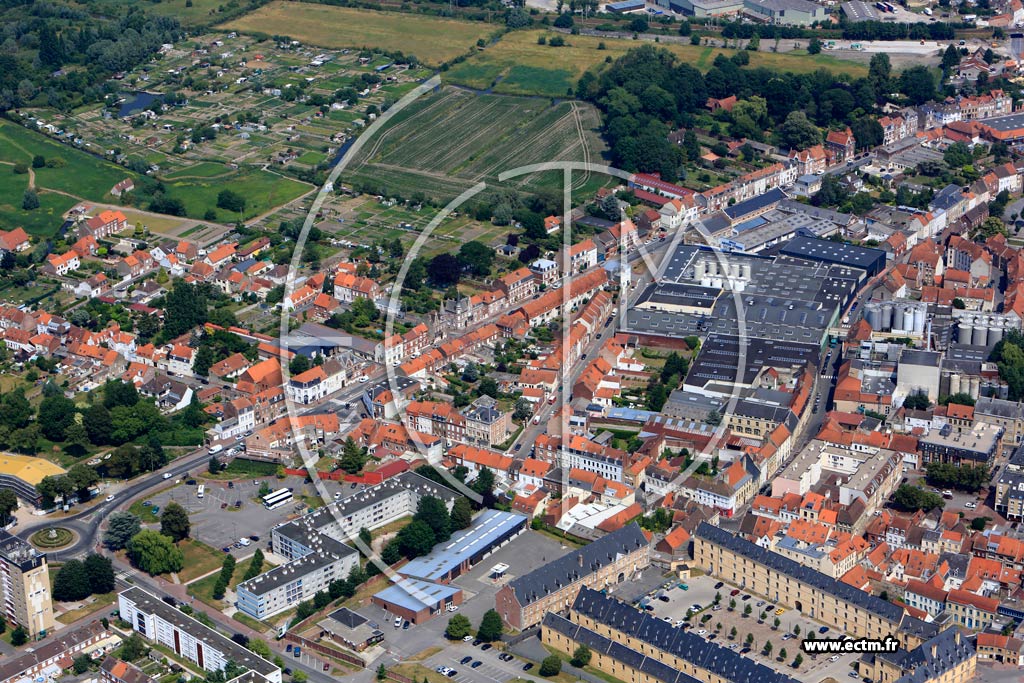 Photo arienne de Saint-Omer (Quartier de Rue de Calais)