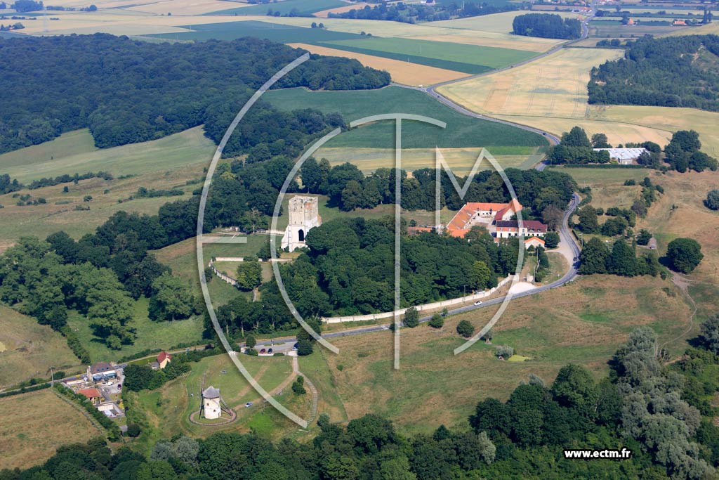 Photo arienne de Watten (L'Abbaye)