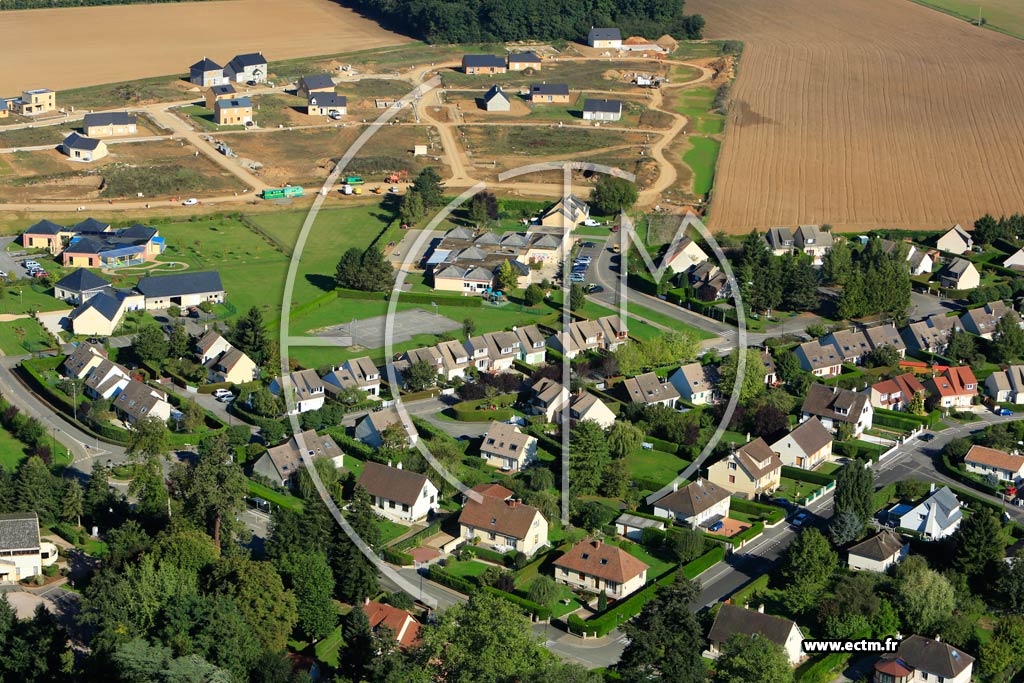 Photo arienne de Angerville-la-Campagne