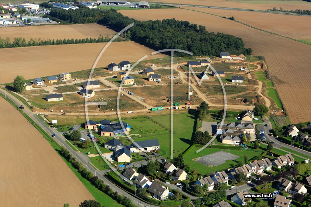 Photo arienne de Angerville-la-Campagne