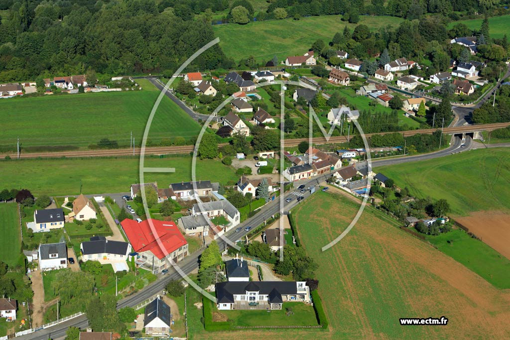 Photo arienne de Arnires-sur-Iton