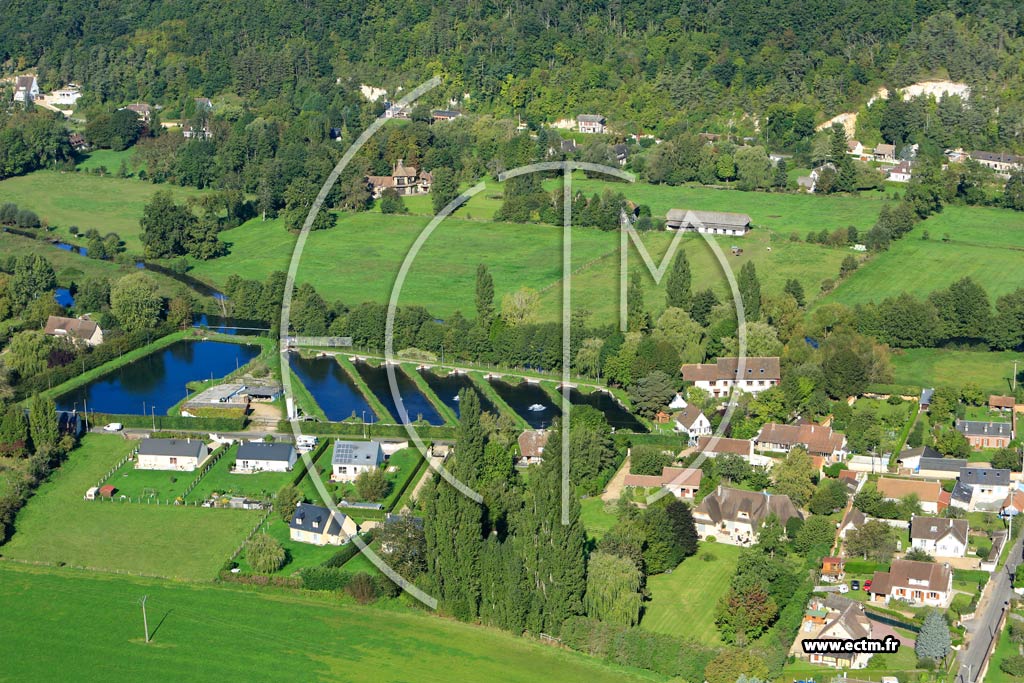 Photo arienne de Arnires-sur-Iton (Le Moussel)