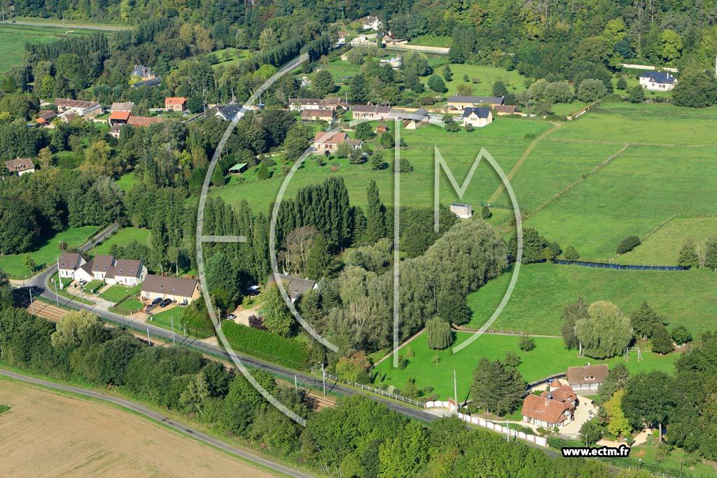 Photo arienne de Arnires-sur-Iton (Le Moussel)