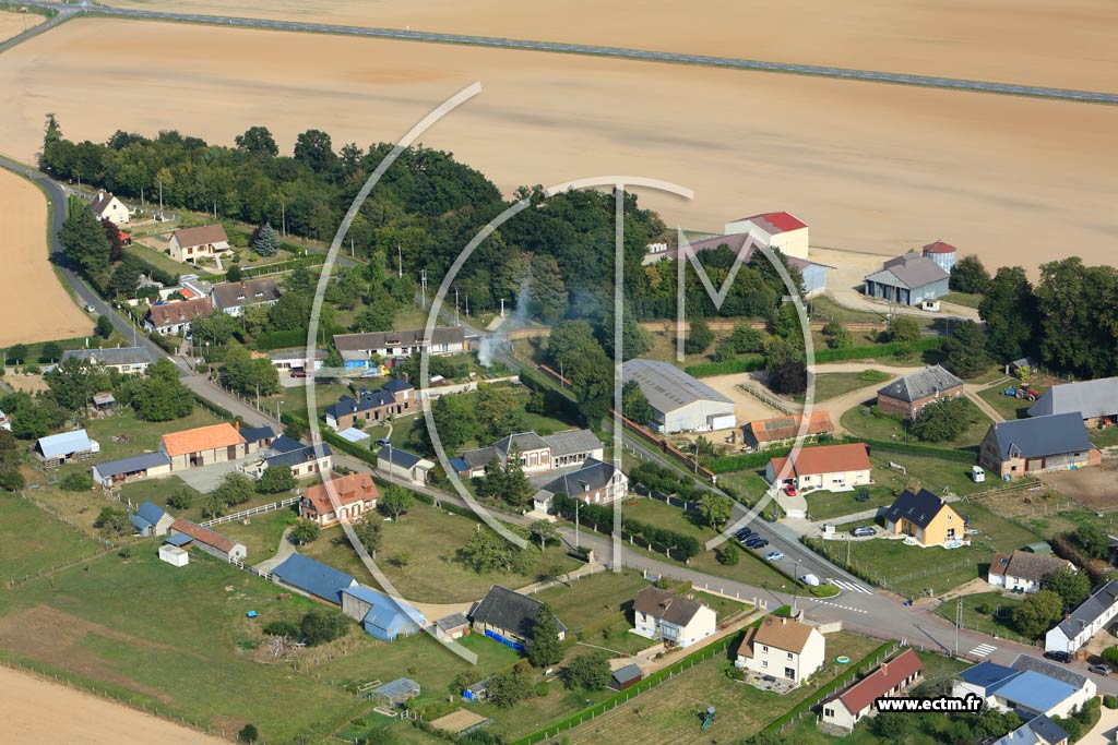 Photo arienne de Faverolles-la-Campagne