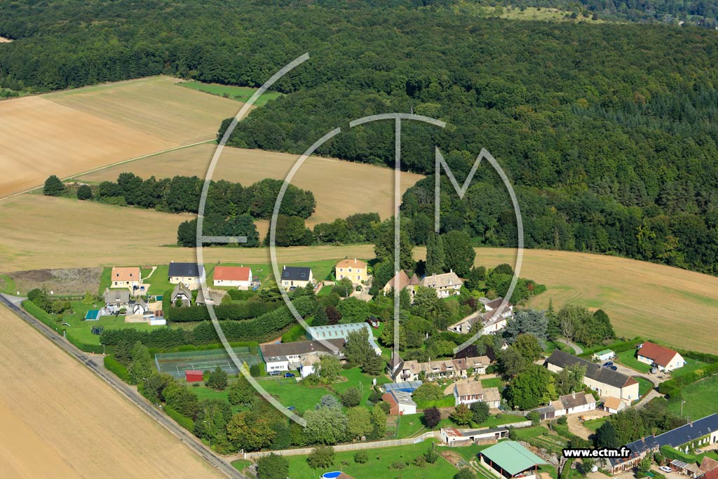 Photo arienne de Fontaine-sous-Jouy (Les Croisy)