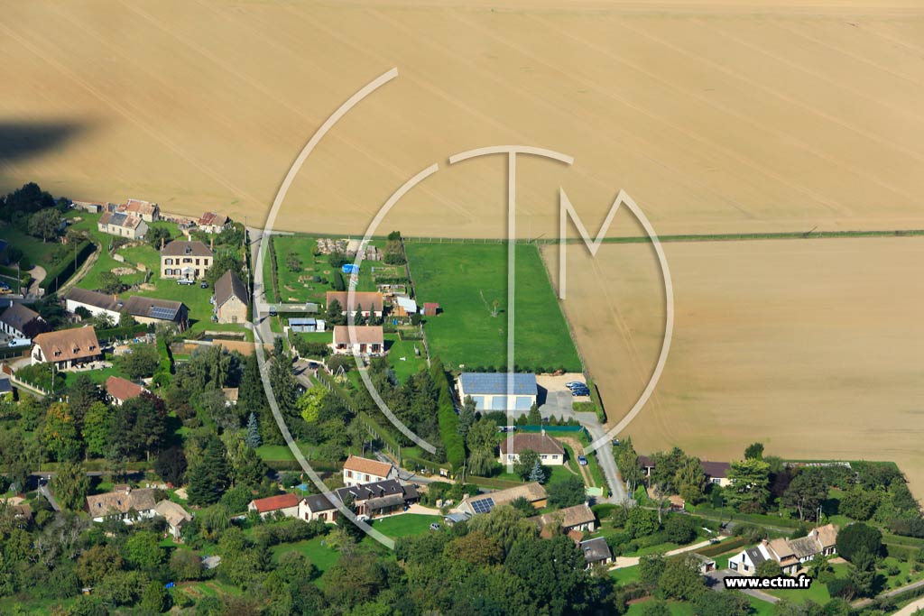 Photo arienne de Fontaine-sous-Jouy (Les Oriots)