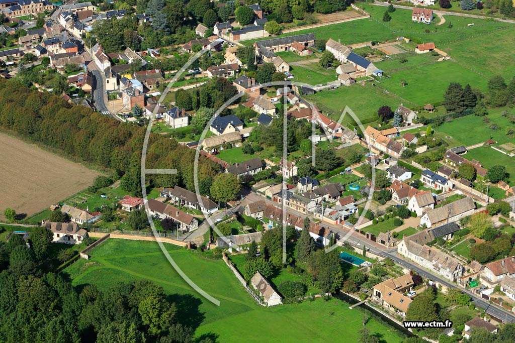 Photo arienne de La Croix-Saint-Leufroy