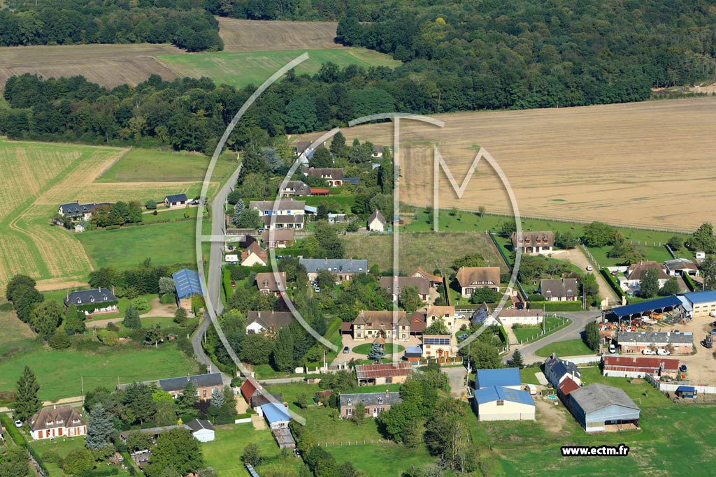 Photo arienne de Le Mesnil-Fuguet (Binou)