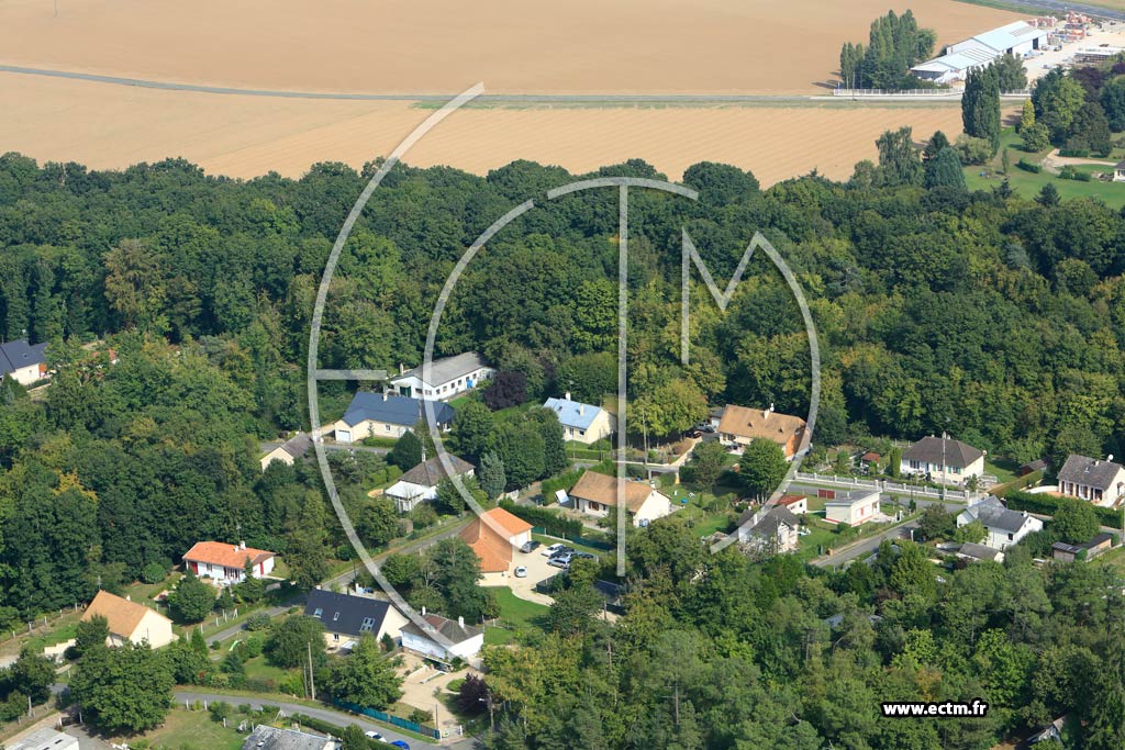 Photo arienne de Louversey (La Suisse Conchoise)