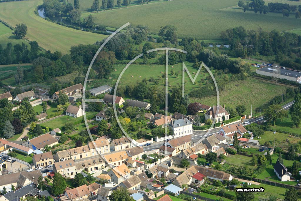 Photo arienne de Saint-Aquilin-de-Pacy