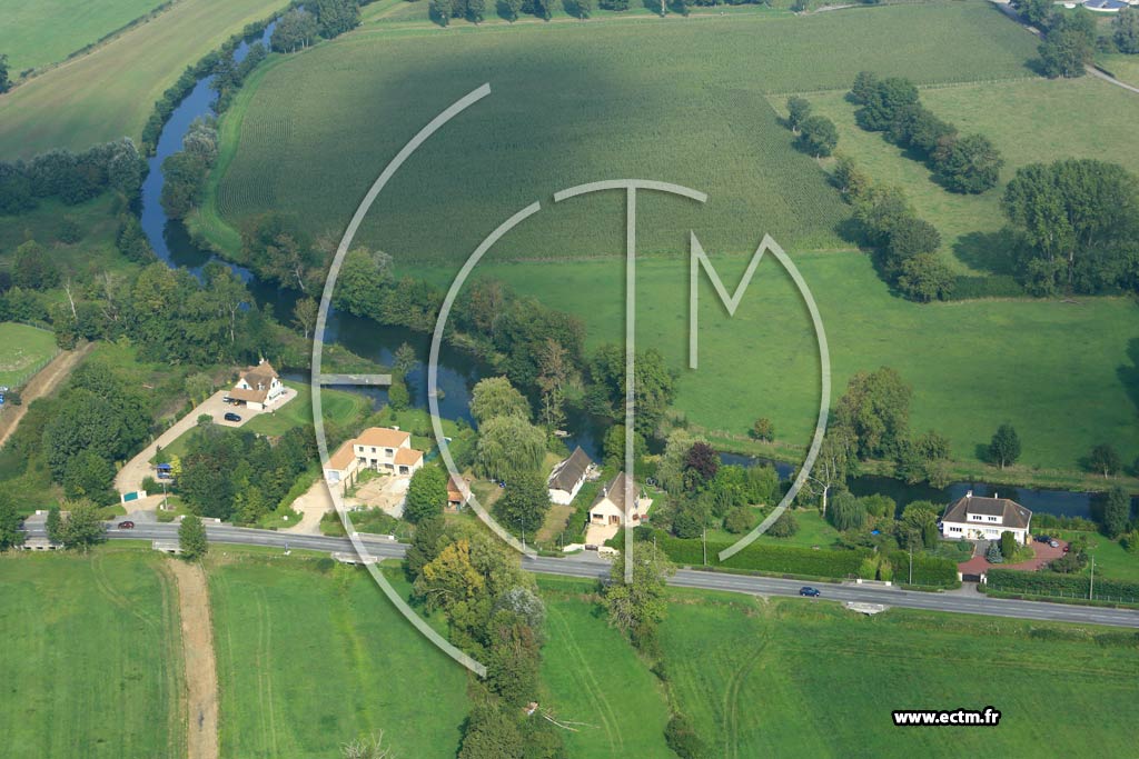 Photo arienne de Saint-Aquilin-de-Pacy