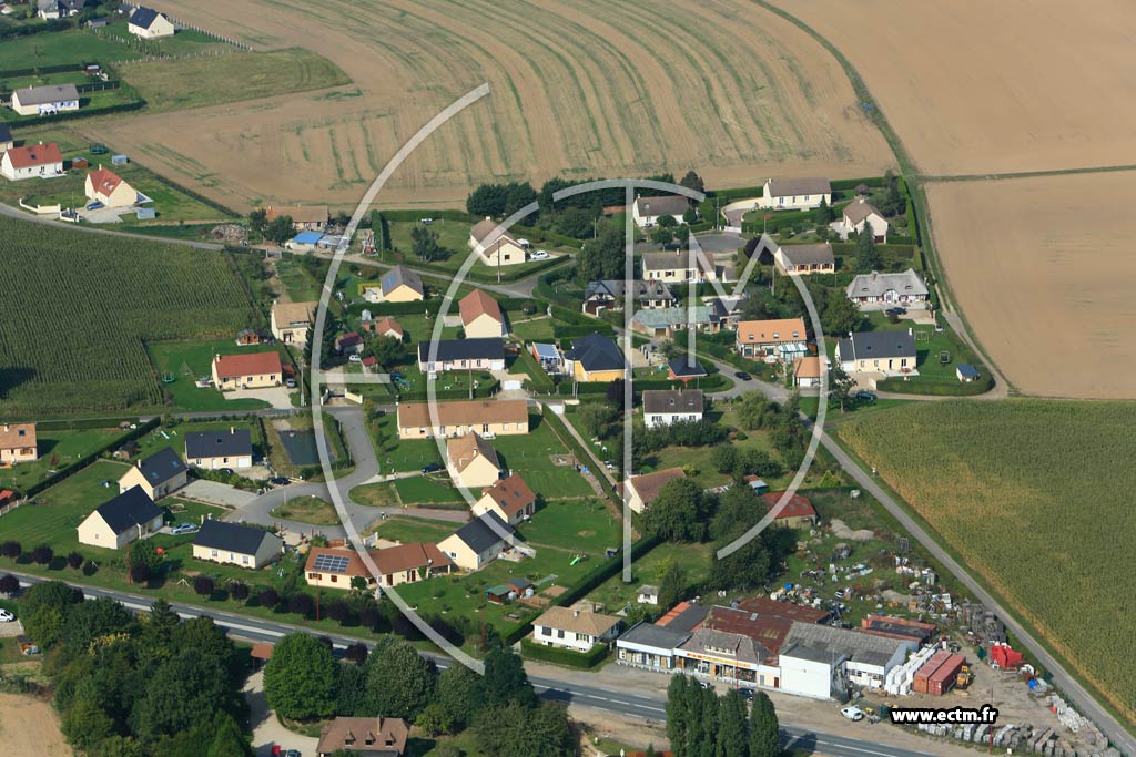 Photo arienne de Sainte-Colombe-la-Commanderie (La Commanderie)