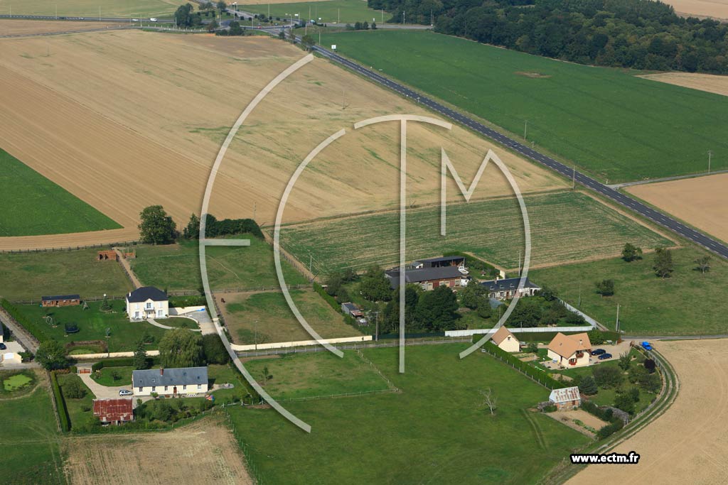 Photo arienne de Sainte-Colombe-la-Commanderie (Le Mesnil-Froid)