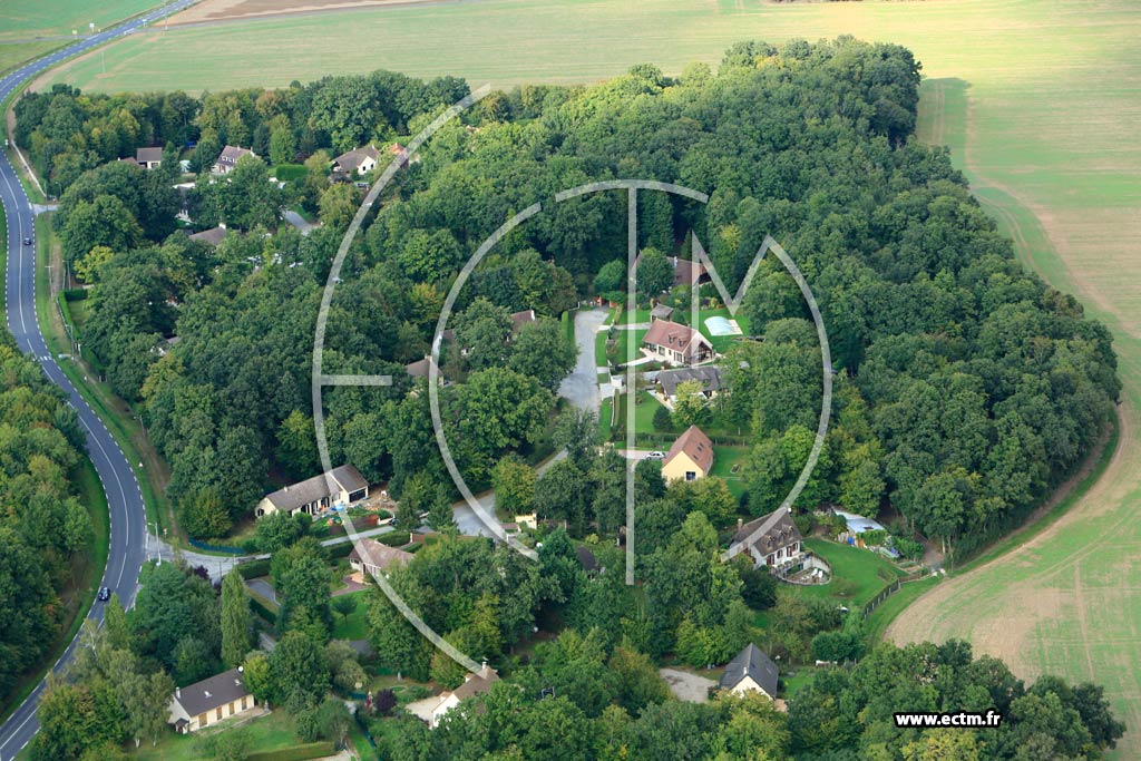 Photo arienne de Sylvains-les-Moulins (La Chnaie)