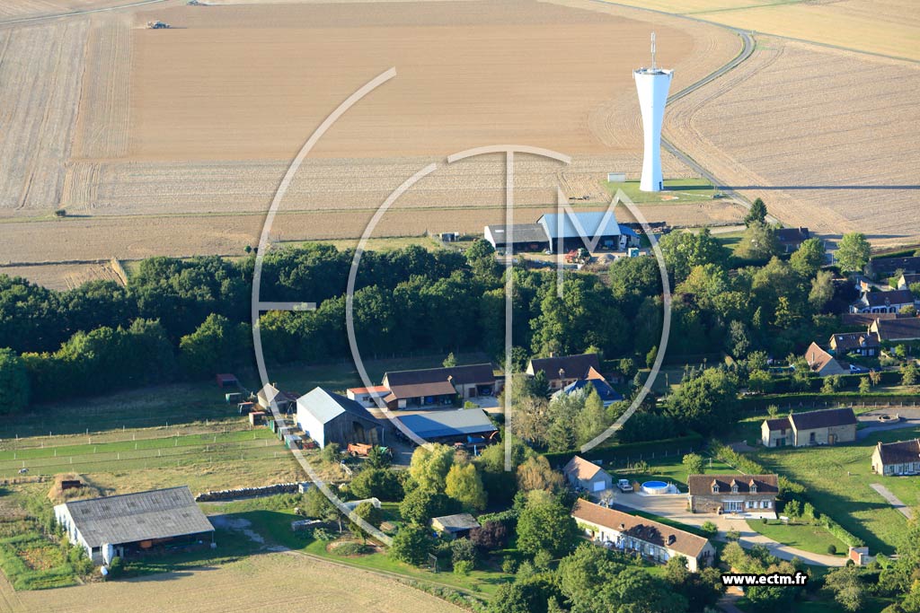 Photo arienne de Breux-sur-Avre (La Haute Folie)
