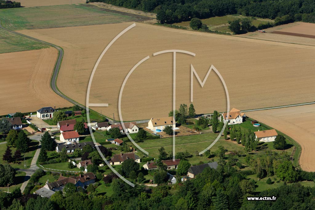 Photo arienne de Buis-sur-Damville (corchevez)