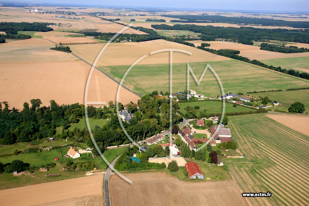 Photo arienne de Champigny-la-Futelaye (Osmoy)