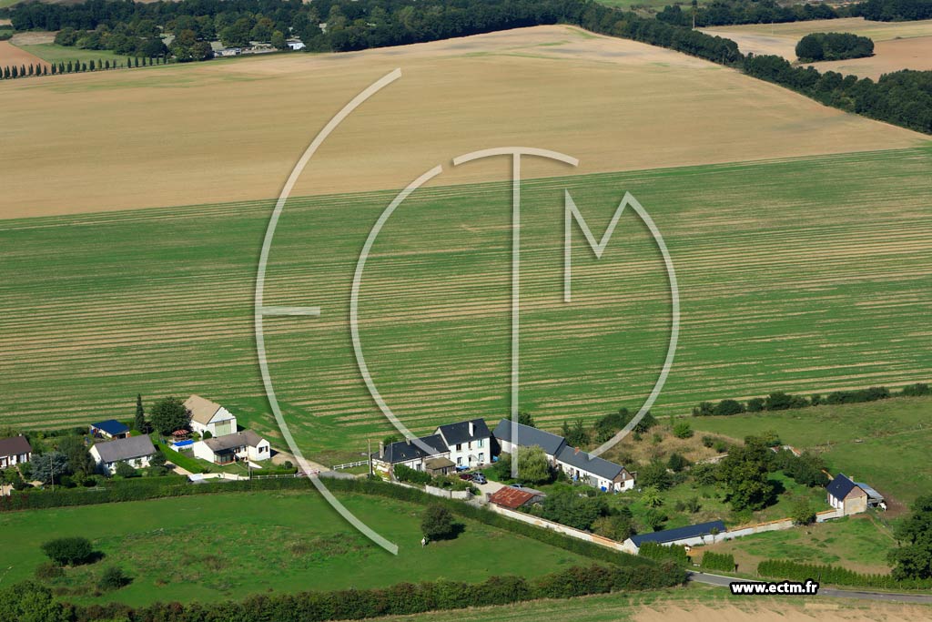 Photo arienne de Champigny-la-Futelaye (Osmoy)
