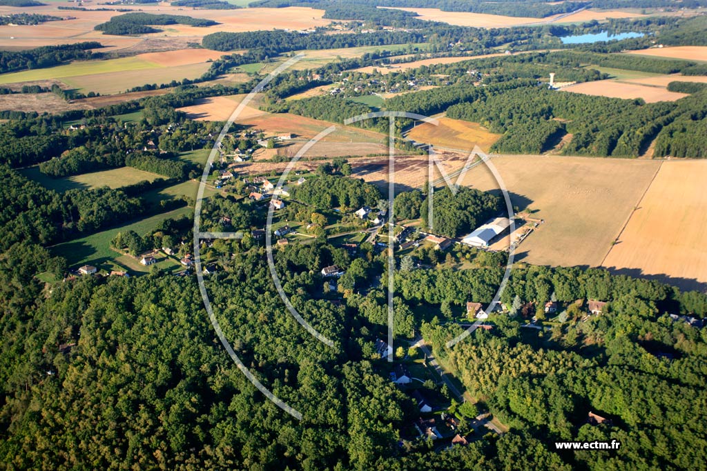 Photo arienne de Dampierre sur Avre (Le Plessis de Dampierre)