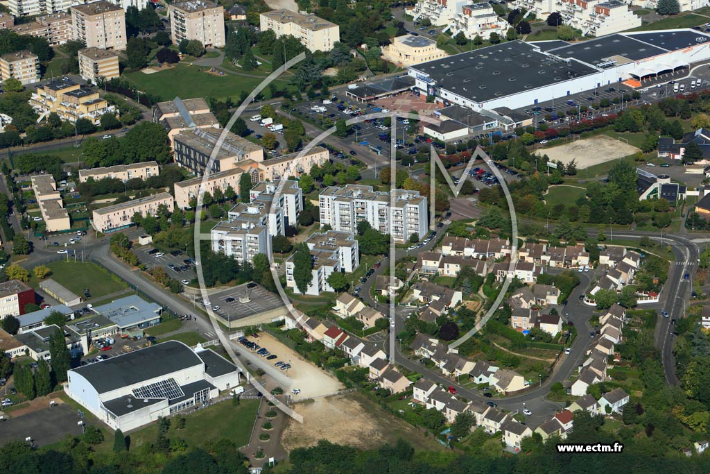 Photo arienne de Dreux (Quartier Btes)