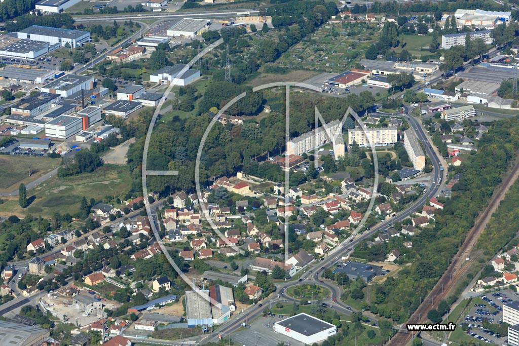 Photo arienne de Dreux (Quartier Falaise)