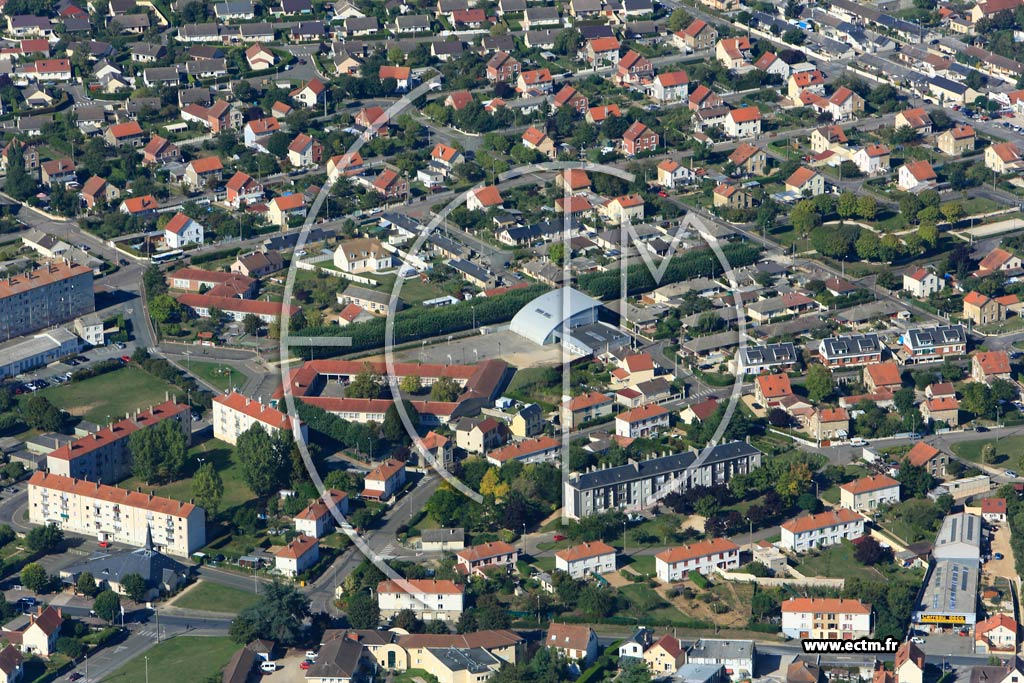 Photo arienne de Dreux (Quartier Sainte Eve)