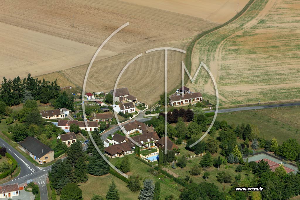 Photo arienne de Maillebois (Dampierre sur Blvy)