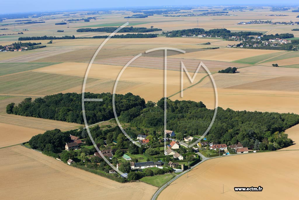 Photo arienne de Marcilly-la-Campagne (La Petite Hruppe)