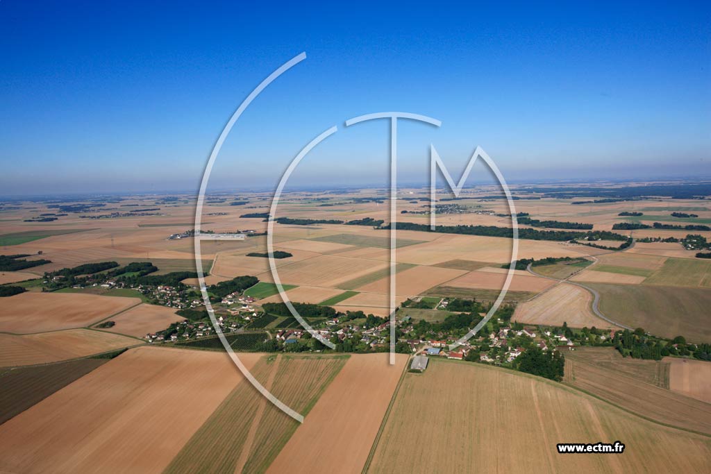 Photo arienne de Marcilly-la-Campagne (Le Buisson)
