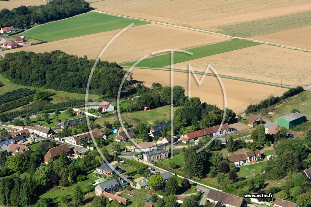 Photo arienne de Marcilly-la-Campagne (Le Buisson)