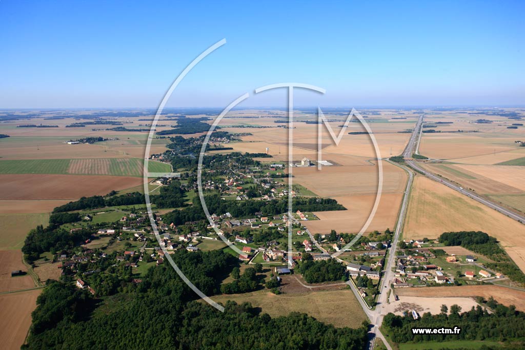 Photo arienne de Marcilly-la-Campagne (Le Moussel)