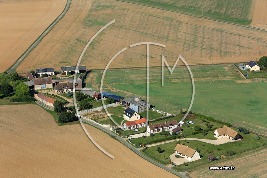 Photo arienne de Marcilly-la-Campagne (Les Routils)