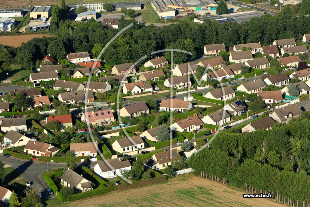 Photo arienne de Saint-Lubin-des-Joncherets