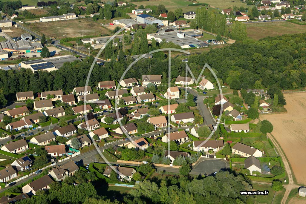 Photo arienne de Saint-Lubin-des-Joncherets