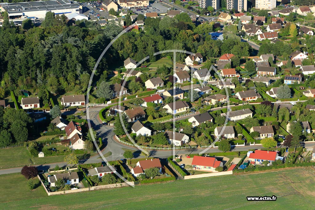 Photo arienne de Saint-Lubin-des-Joncherets