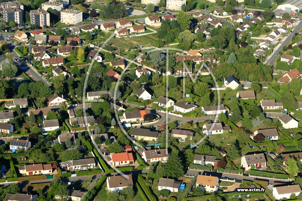 Photo arienne de Saint-Lubin-des-Joncherets