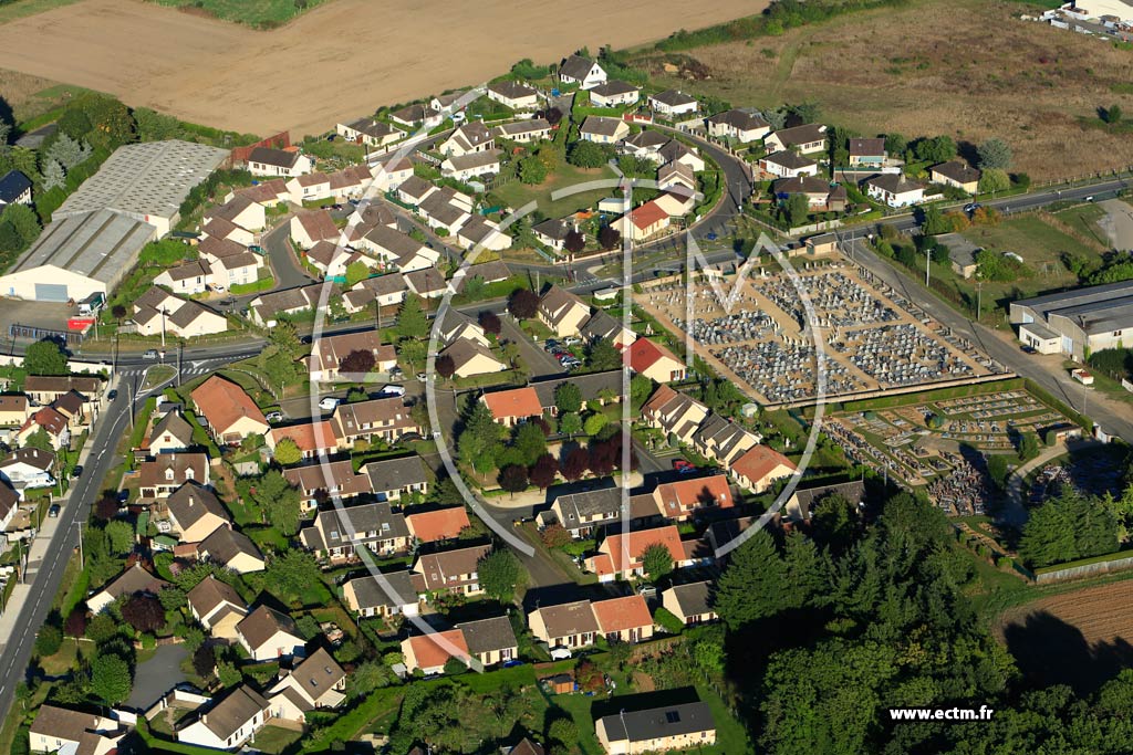 Photo arienne de Saint-Lubin-des-Joncherets